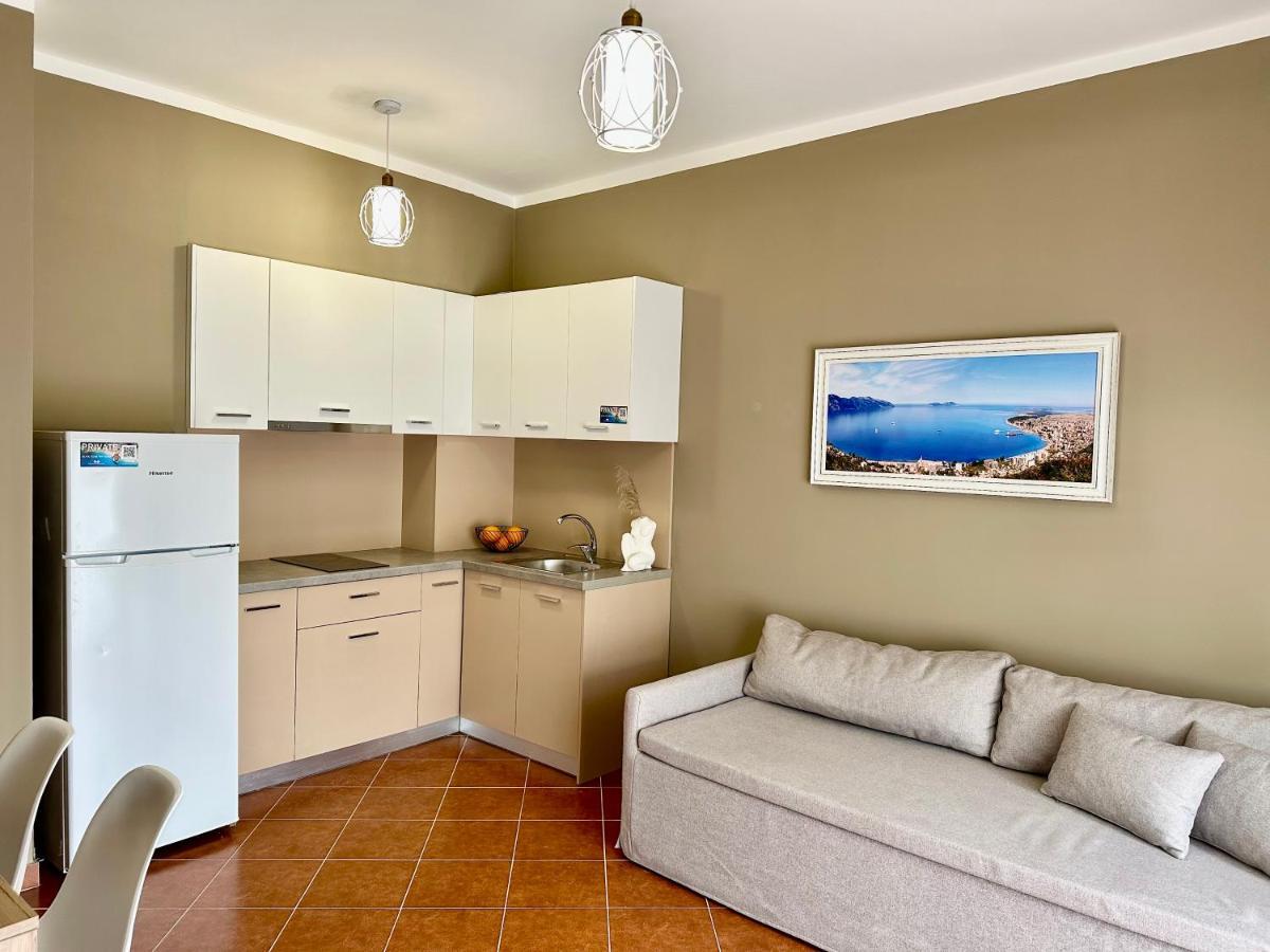 Family Suite Residence Vlore Exterior photo