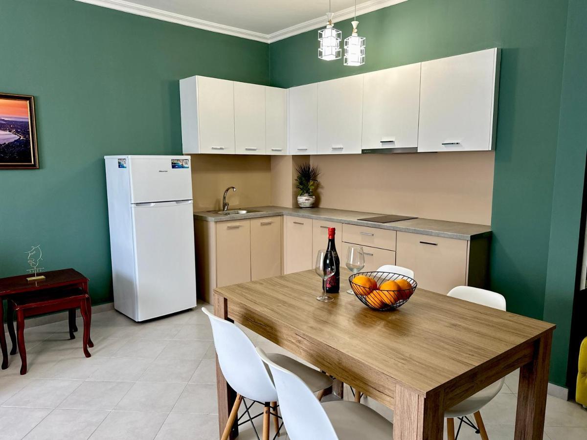 Family Suite Residence Vlore Exterior photo